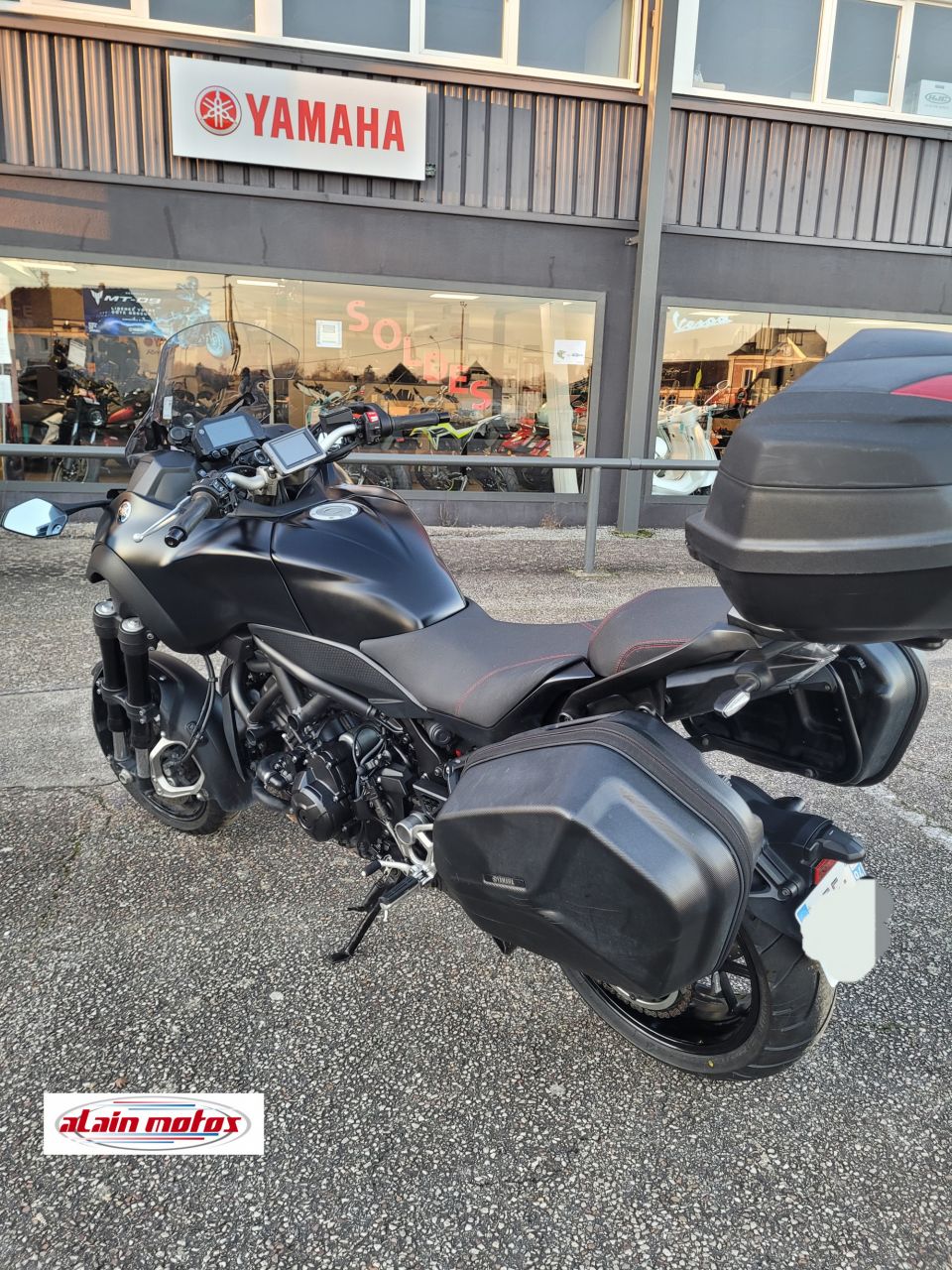 YAMAHA NIKEN 850 GT 6