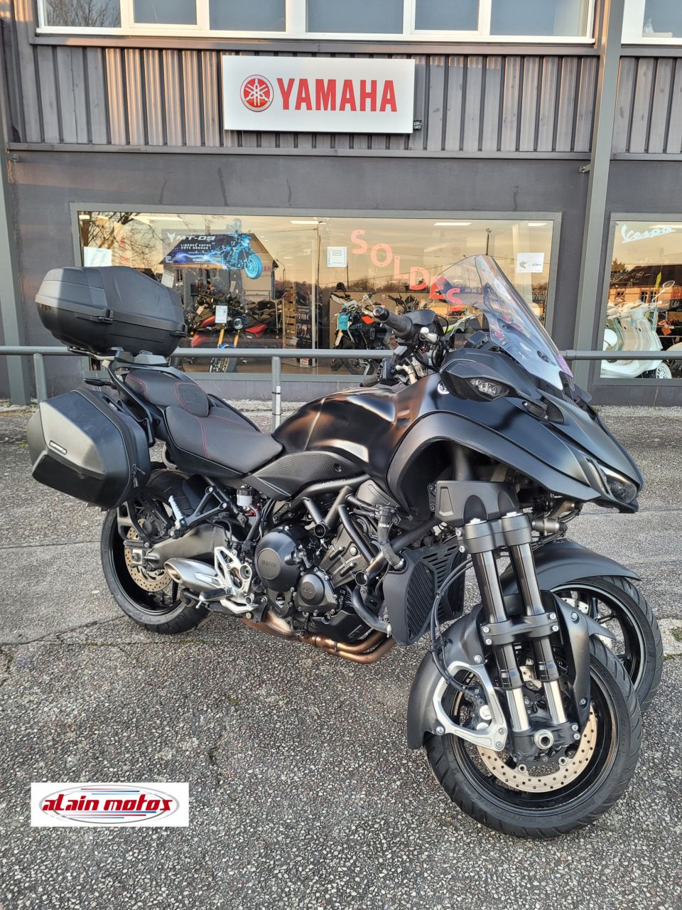 YAMAHA NIKEN 850 GT 0