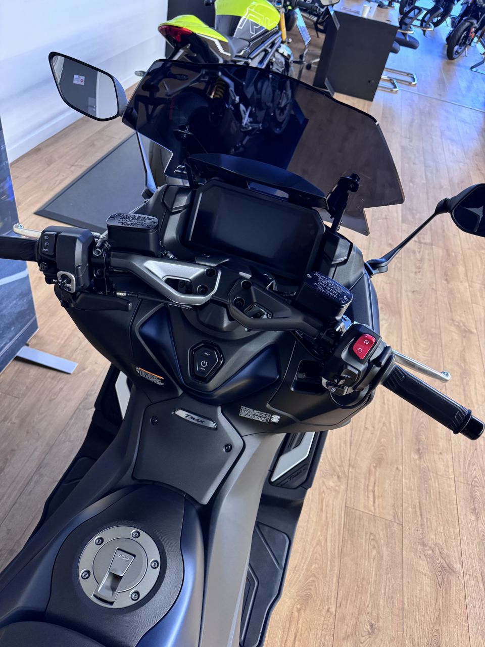 YAMAHA XP T-MAX 560 4