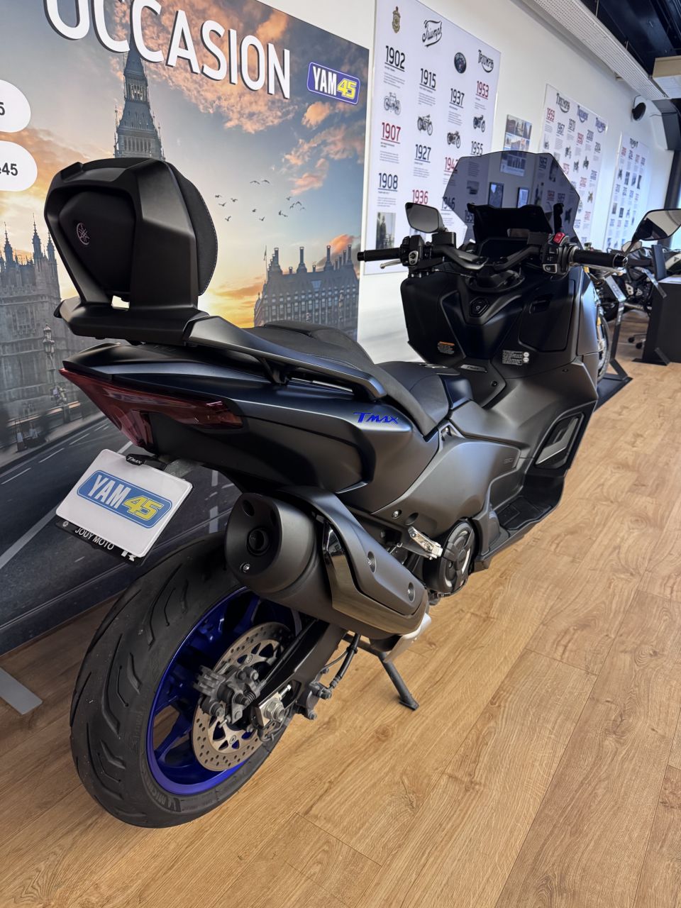YAMAHA XP T-MAX 560 6