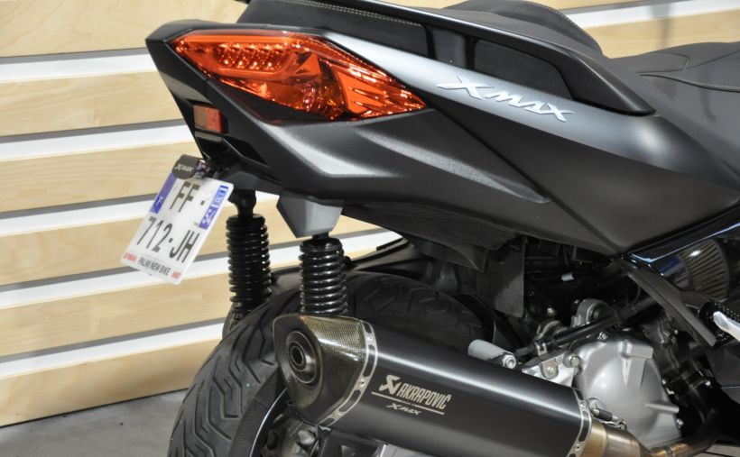 YAMAHA X-MAX 125 IRON MAX 4