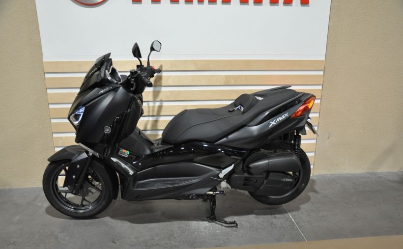 YAMAHA X-MAX 125 IRON MAX 7