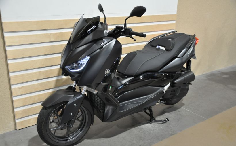 YAMAHA X-MAX 125 IRON MAX 10