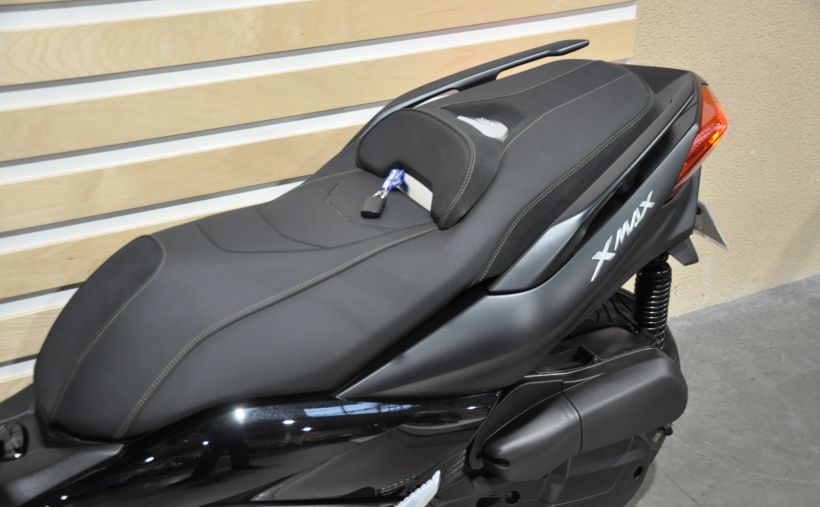 YAMAHA X-MAX 125 IRON MAX 11
