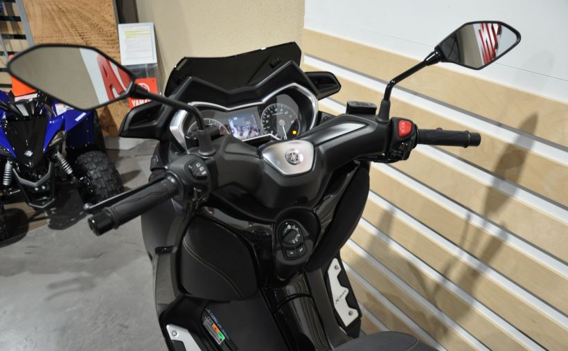 YAMAHA X-MAX 125 IRON MAX 13