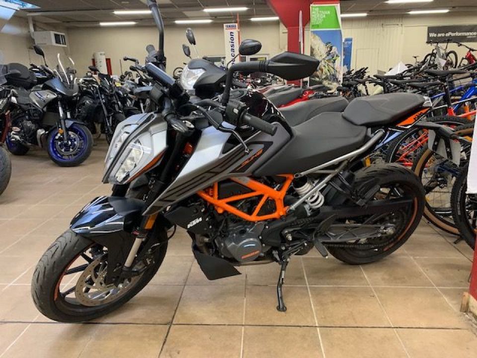 KTM 125 DUKE ABS 0