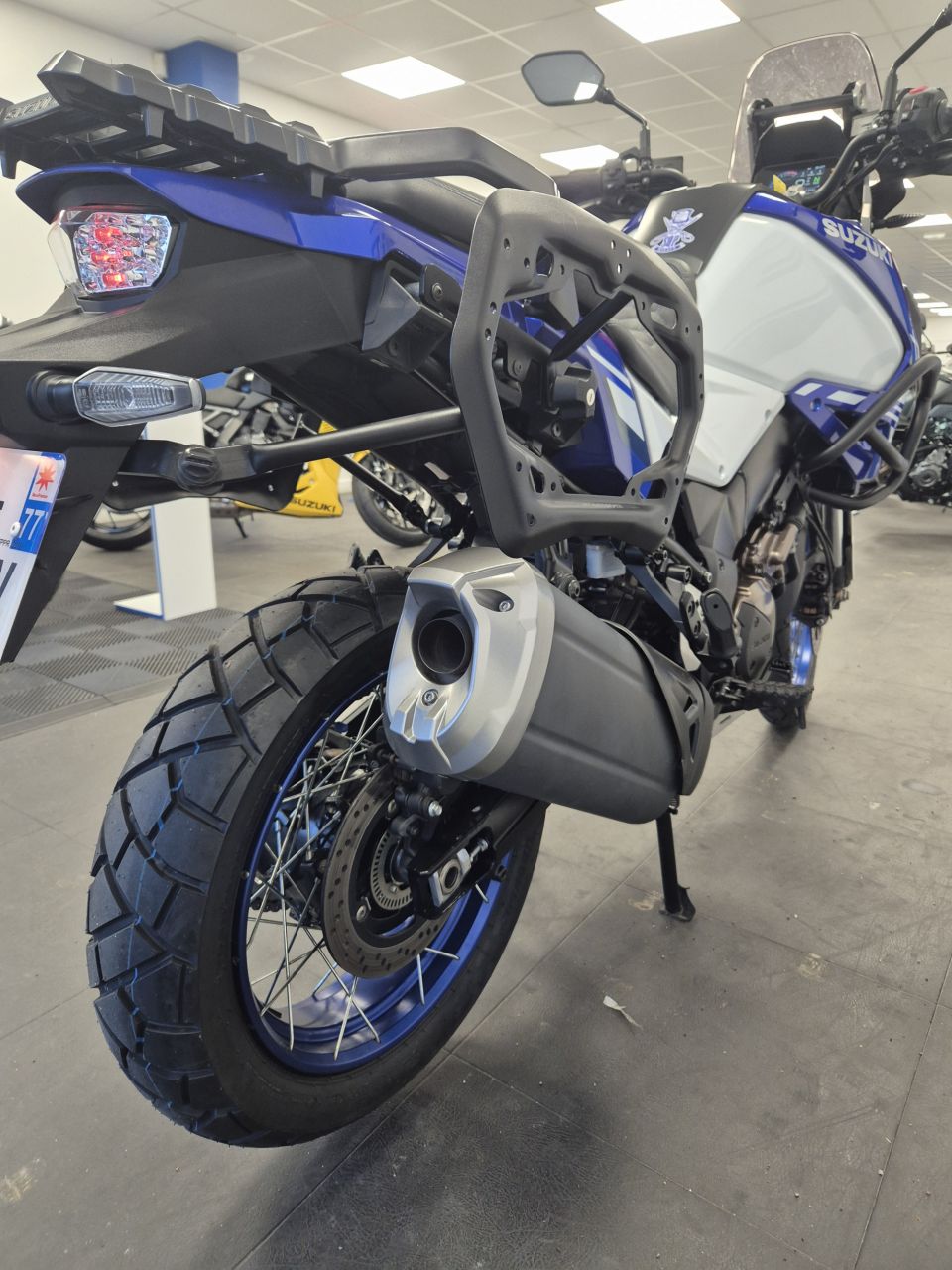 SUZUKI DL V-STROM 1050DE 3