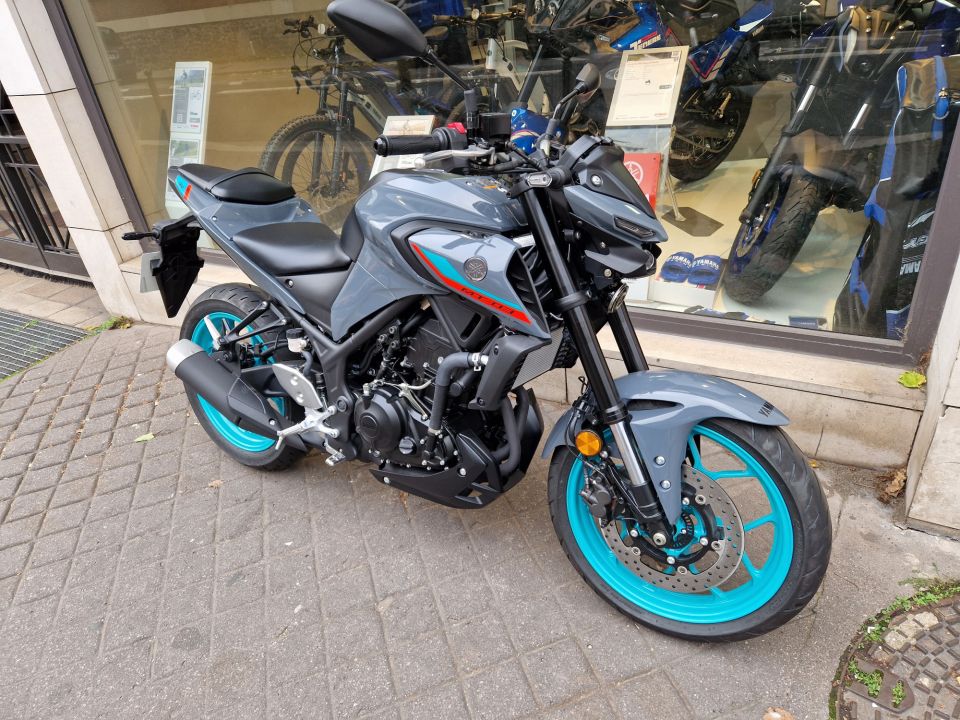 YAMAHA MT-03 1