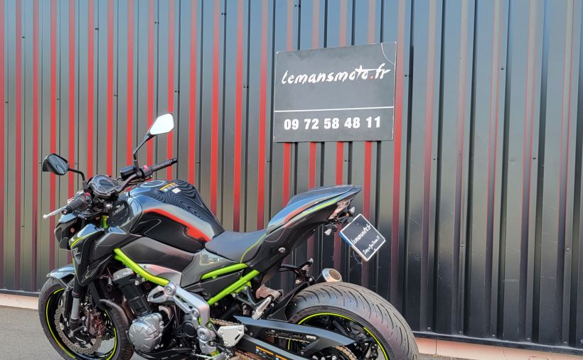 KAWASAKI Z 900 6