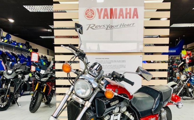 YAMAHA VMAX 1200 3