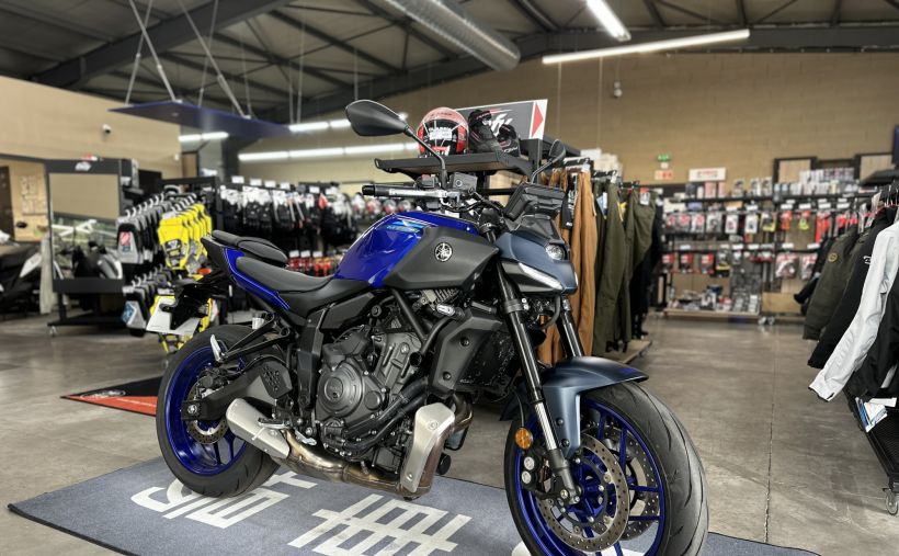 YAMAHA MT-07 Y-AMT 2