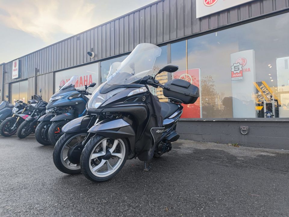 YAMAHA TRICITY 125 3