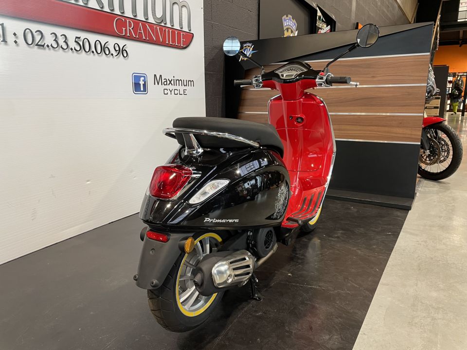 VESPA PRIMAVERA 125 18