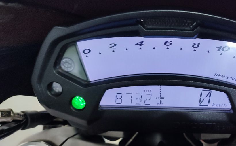DUCATI 796 MONSTER 54