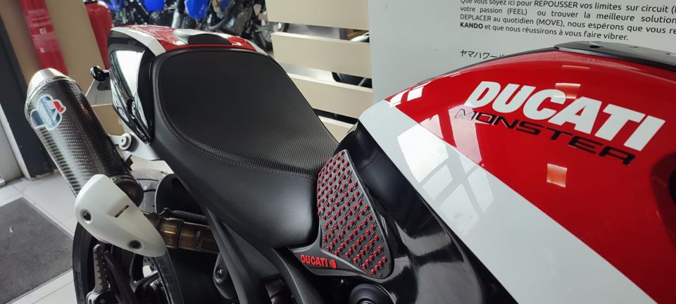 DUCATI 796 MONSTER 63