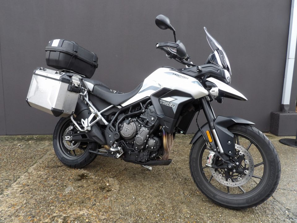 TRIUMPH Tiger 900 GT PRO 2