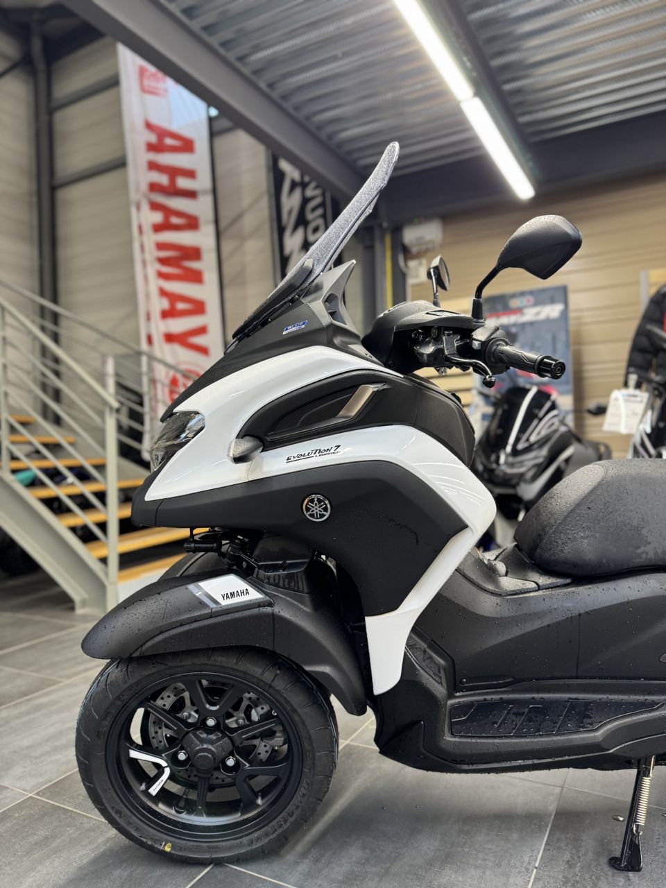 YAMAHA TRICITY 300 12