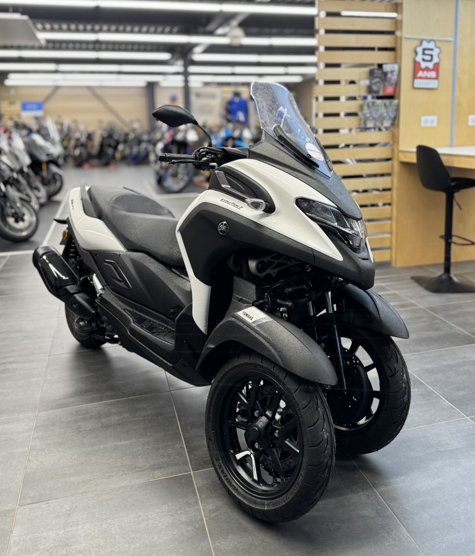 YAMAHA TRICITY 300 0