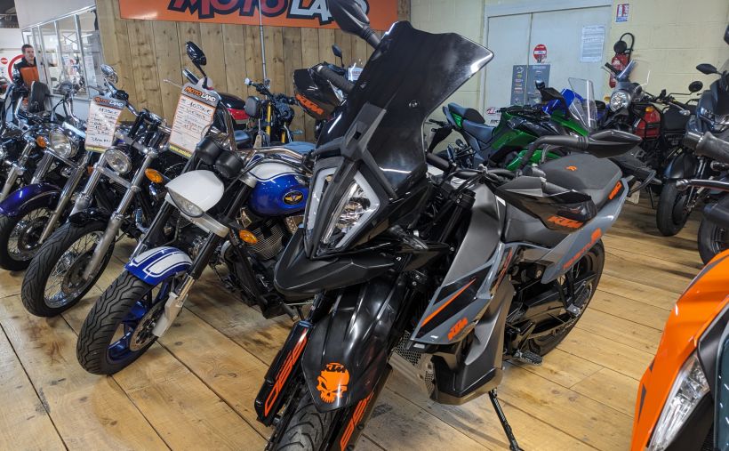 KTM 890 ADVENTURE 1