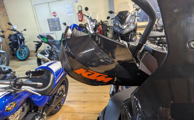 KTM 890 ADVENTURE 17