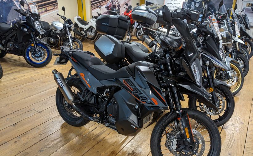 KTM 890 ADVENTURE 3