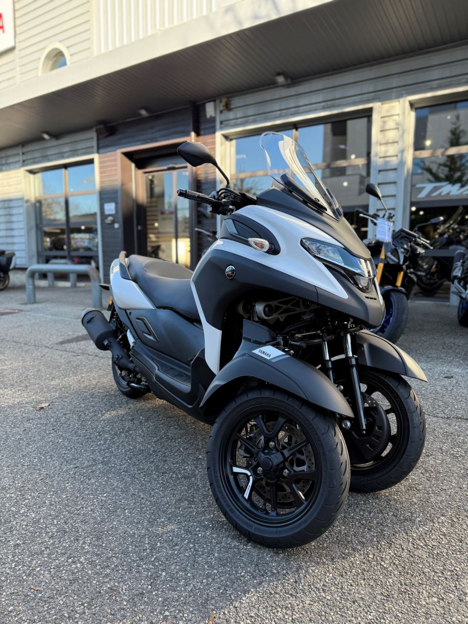 YAMAHA TRICITY 300 1