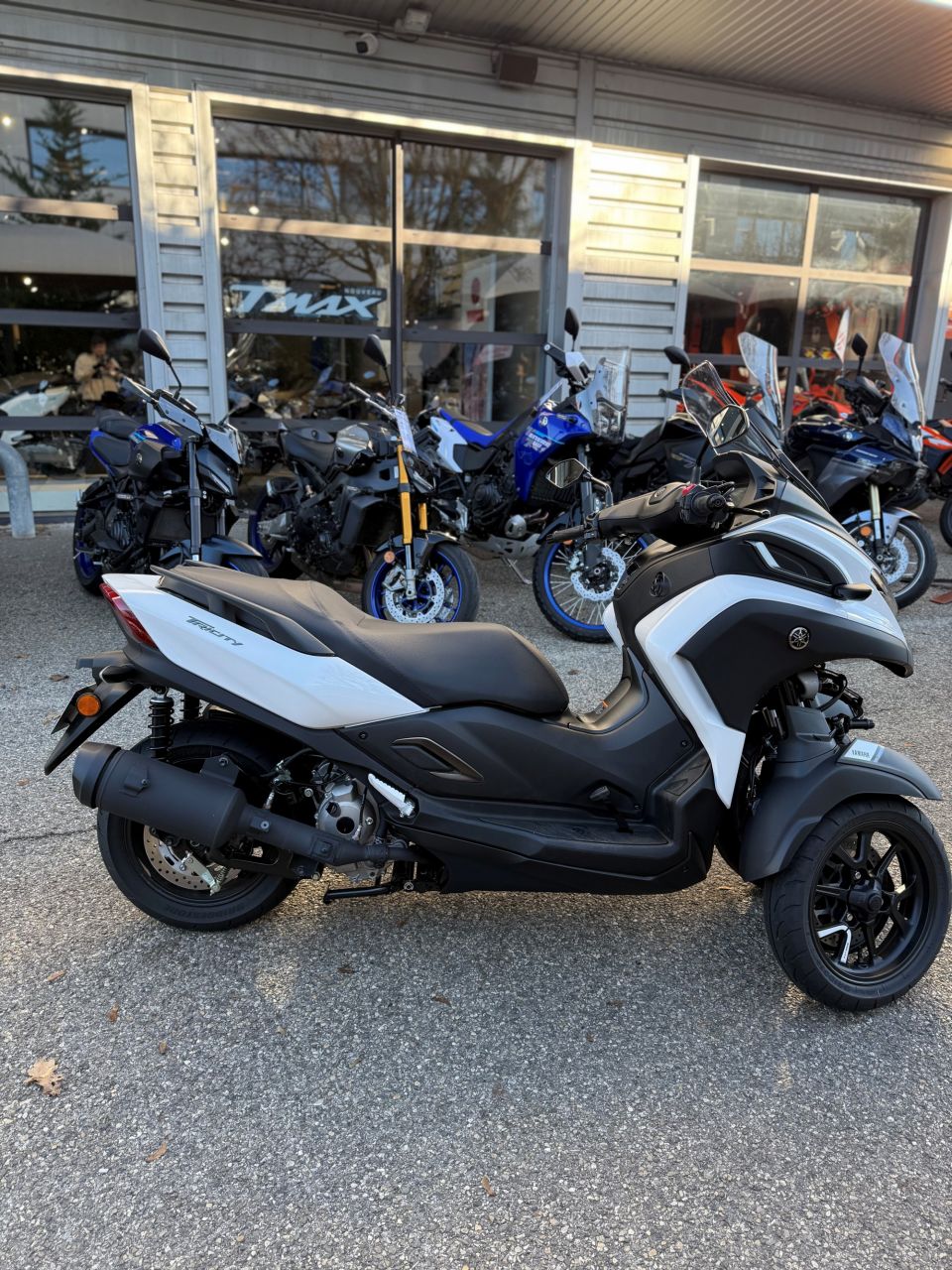 YAMAHA TRICITY 300 2