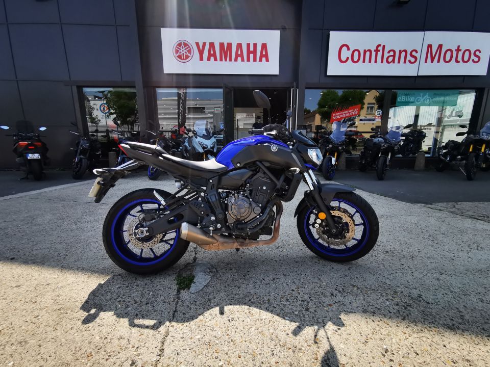 YAMAHA MT-07 2