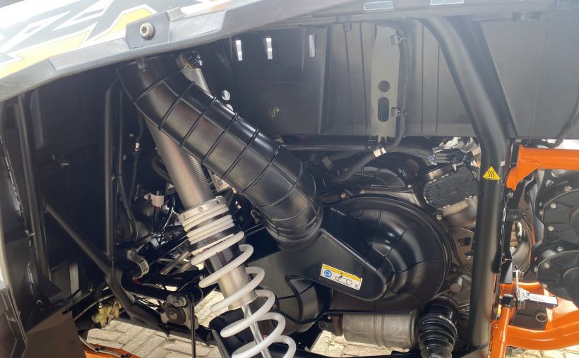 POLARIS RZR TURBO 8