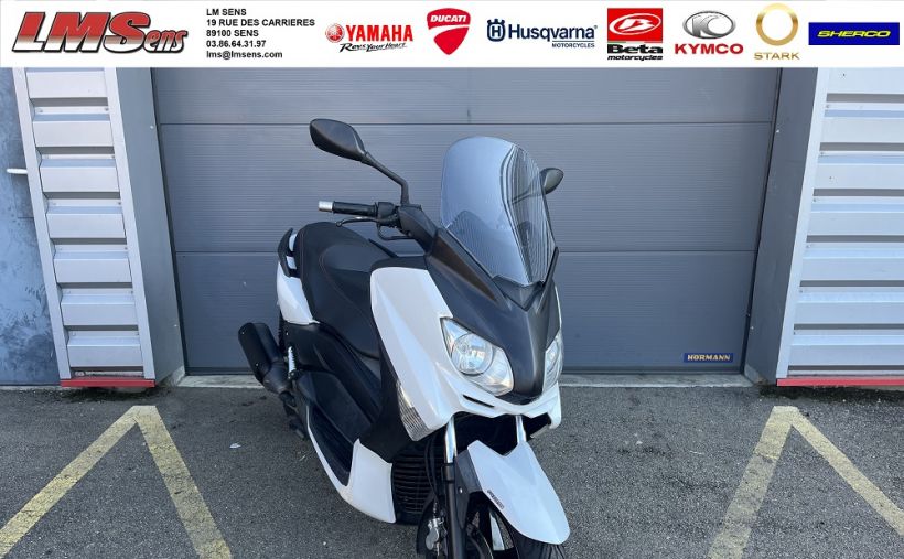 YAMAHA X-MAX 250 3