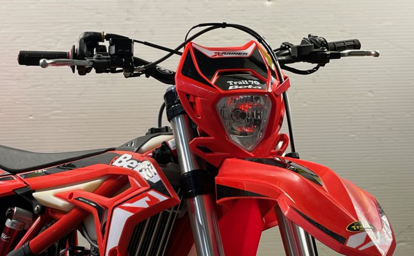 BETA XTRAINER 300 2