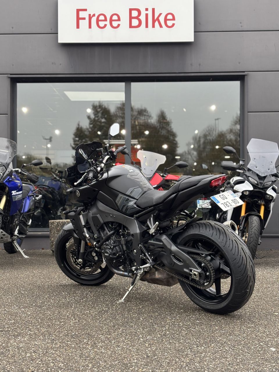 YAMAHA MT-10 2