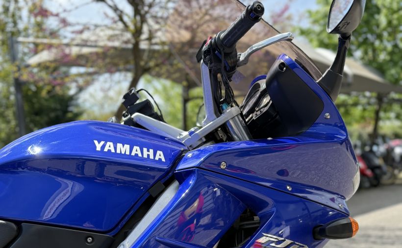 YAMAHA FJR 1300 4