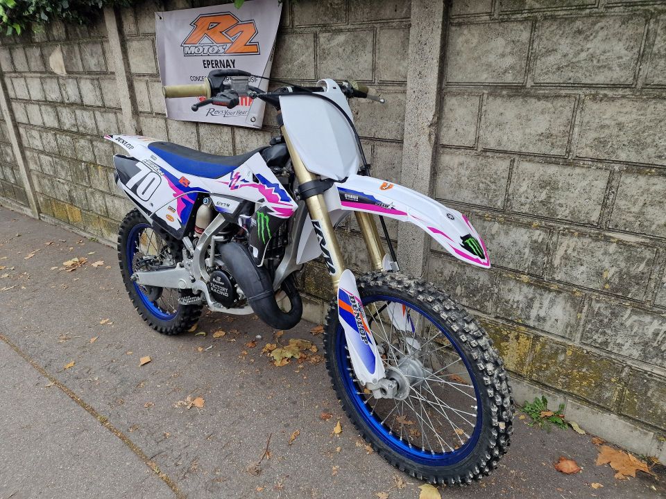 YAMAHA YZ125 MONSTER ENERGY 1