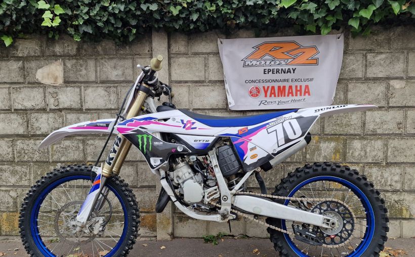 YAMAHA YZ125 MONSTER ENERGY 3