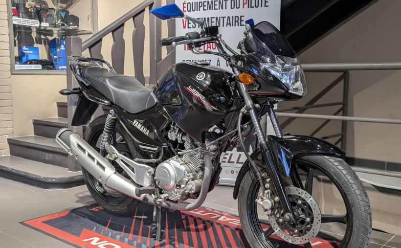 YAMAHA YBR 125 3