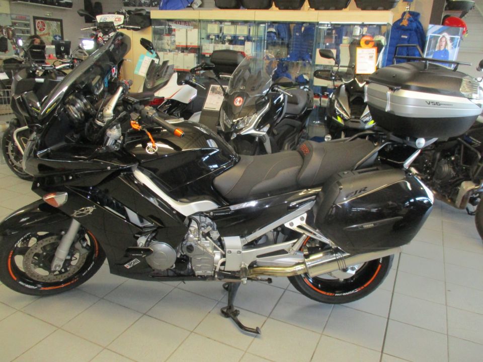 YAMAHA FJR 1300 ABS 30
