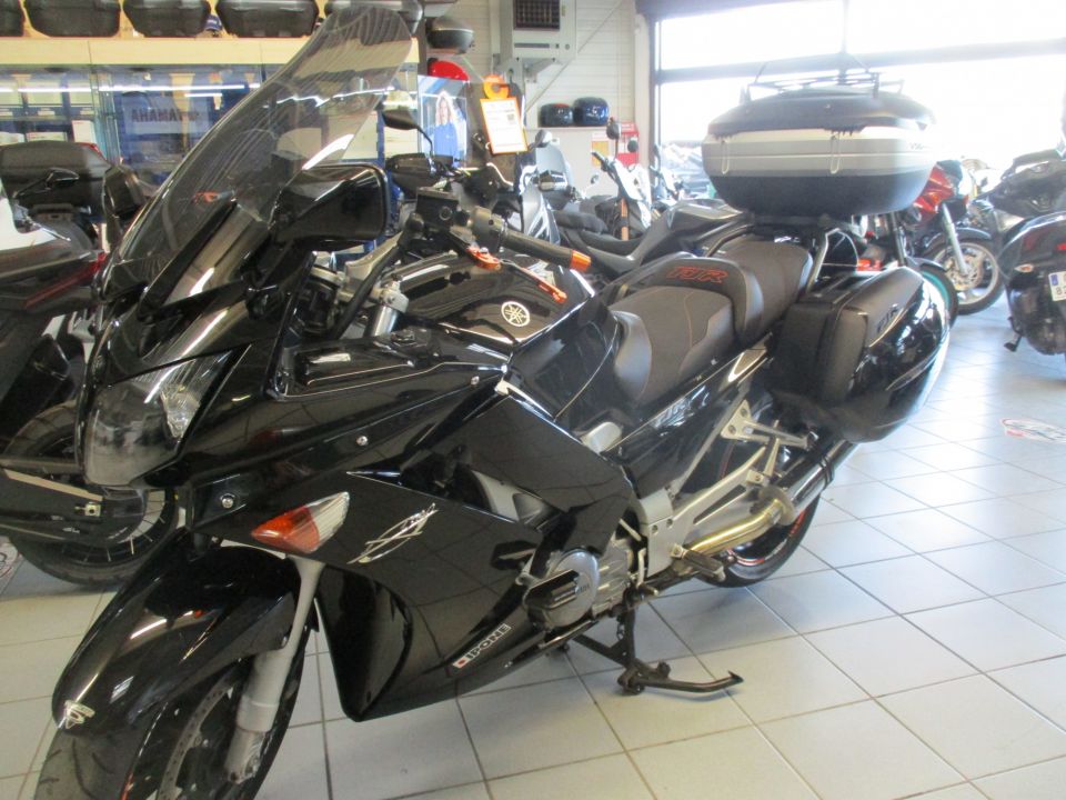 YAMAHA FJR 1300 ABS 40