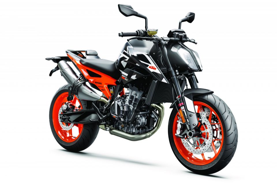 KTM 890 DUKE 28
