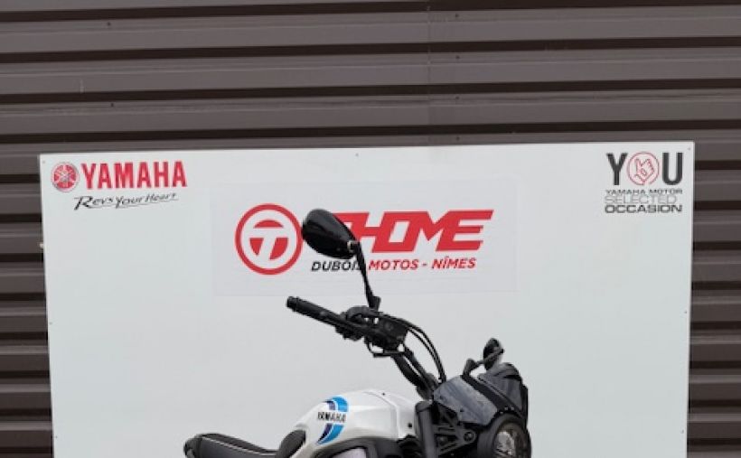 YAMAHA XSR 700 1