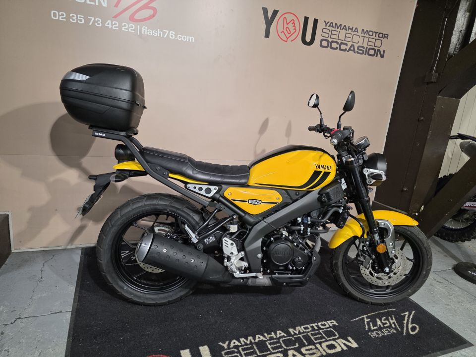 YAMAHA XSR 125 3