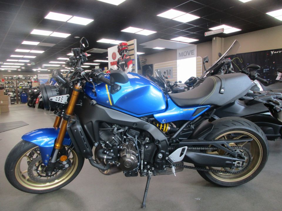 YAMAHA XSR 900 0
