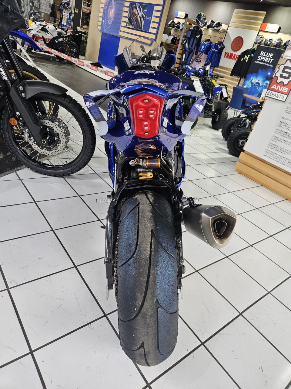 YAMAHA YZF-R6 2