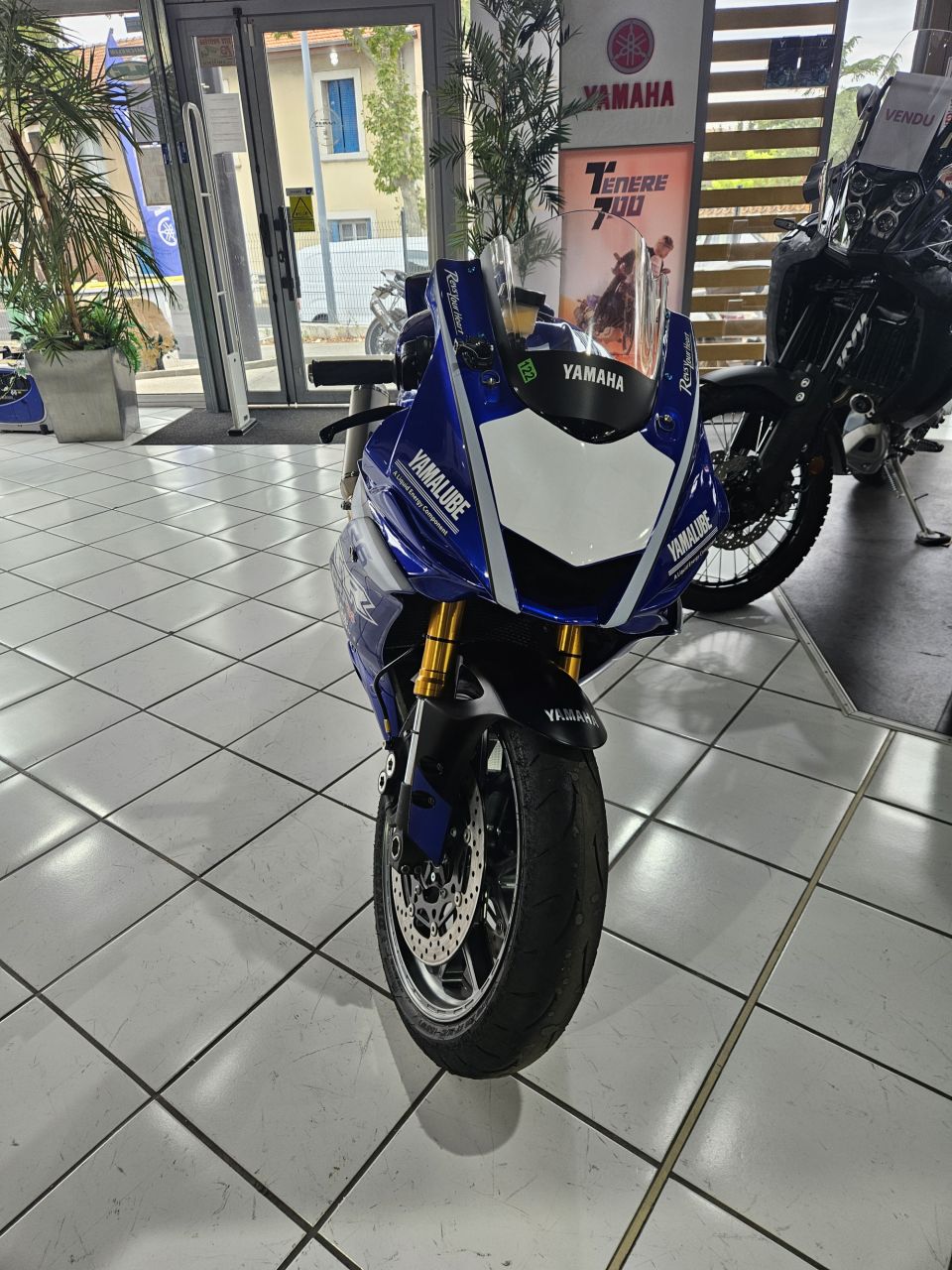 YAMAHA YZF-R6 6