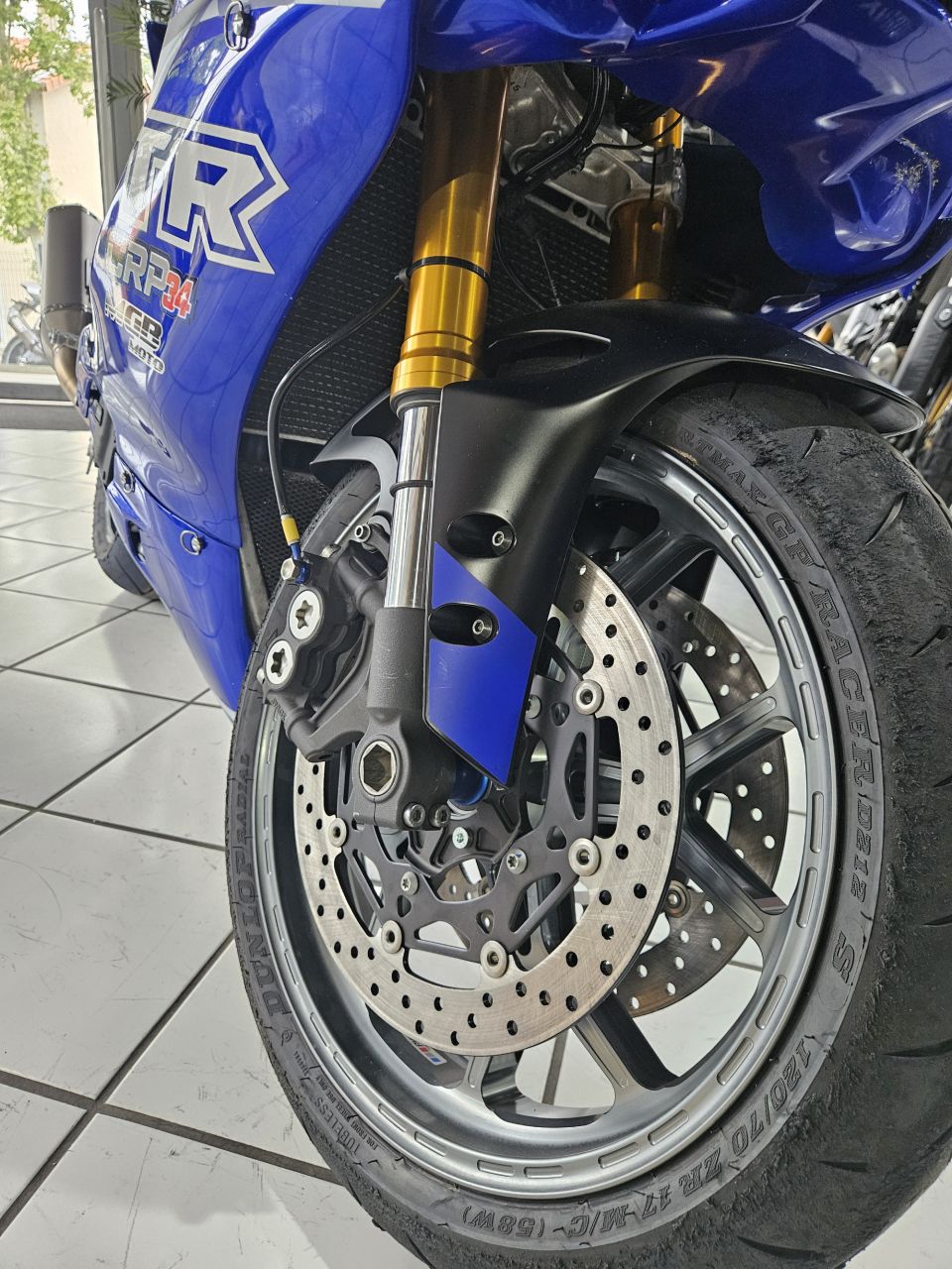 YAMAHA YZF-R6 8