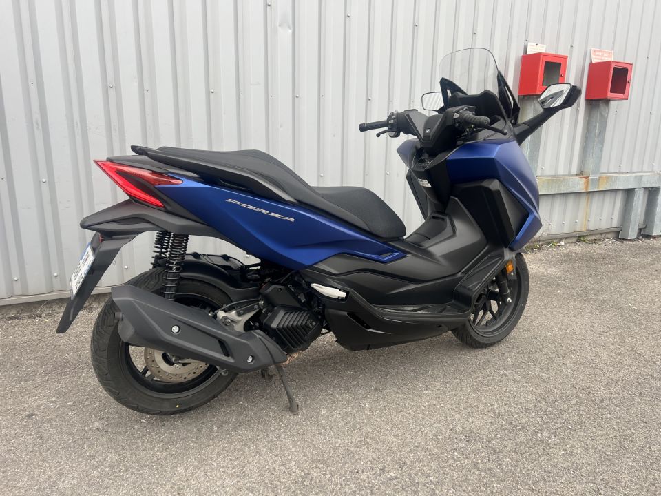 HONDA NSS FORZA 125 8