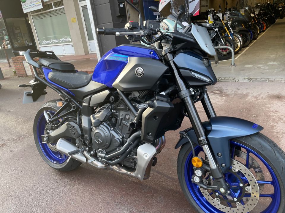 YAMAHA MT-07 1