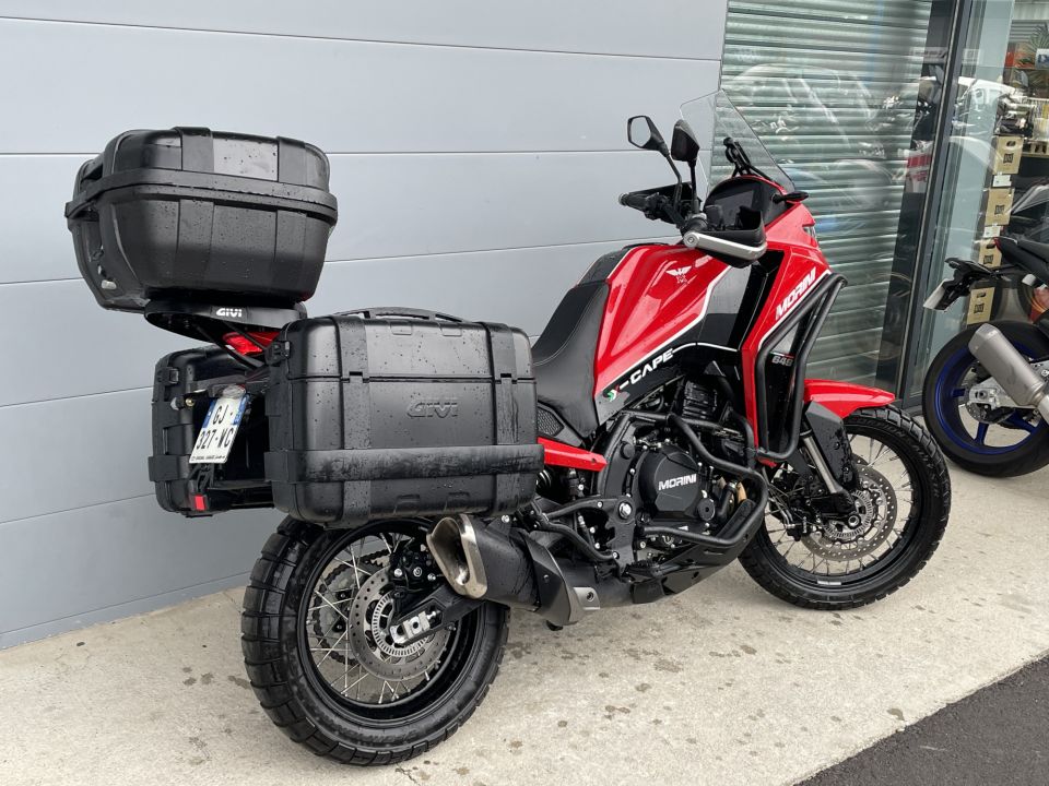 MOTO MORINI X-cape 650 2
