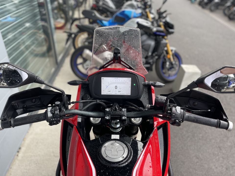 MOTO MORINI X-cape 650 6