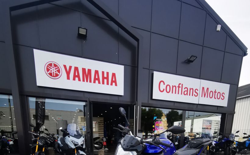 YAMAHA MT-125 0